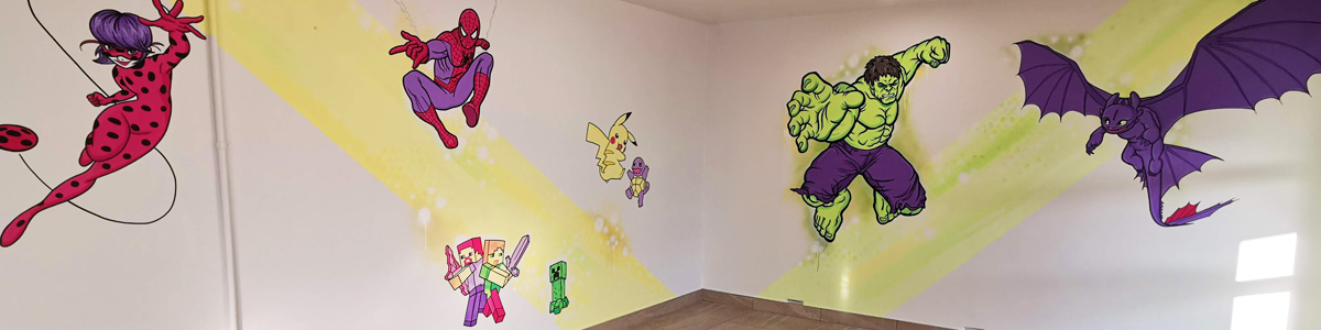 Shear Havoc mural — Miraculous Ladybug, Spider-Man, Hulk, Toothless and Minecraft characters scattered across the salon walls